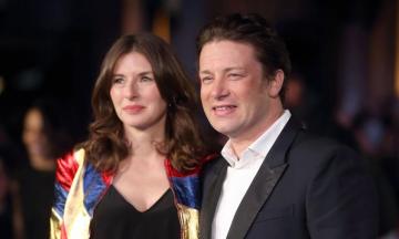 Jools Oliver Melts Hearts With Adorable Photo Of Jamie And
