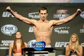 Chrissy Blair Luke Rockhold Posting Wsource