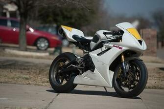 Triumph Daytona Background HD