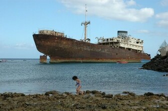 Shipwreck Wallpaper Myconfinedspace