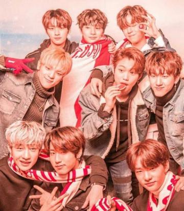 Stray Kids Christmas Amino
