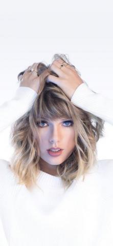 Hr13 Girl Taylor Swift White Artist Via iPhonexpapers