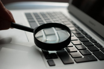 Magnifying Glass Picture Wallpaper