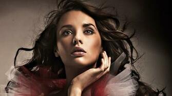 Beautiful Girl Portrait Wallpaper Wallpaperbook Net