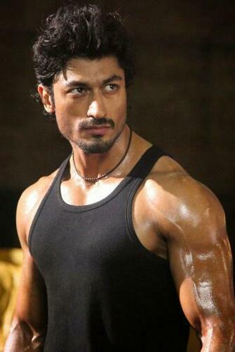 Vidyut Jamwal And Commando Coogled HD Pictures