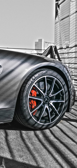 Mercedes iPhone X Tire Wallpaper