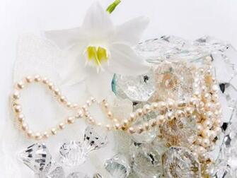 Diamonds And Pearls Abstract Photography HD Desktop Wallpaper