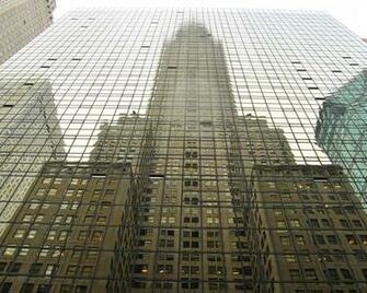 Chrysler Building Of The New Yorka City Wallpaper For Mac
