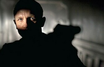 Gun Movie Agent Daniel Craig James Bond Wallpaper