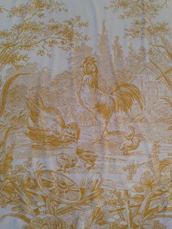 Vintage Rooster Cupboard Wallpaper Buckled Glue