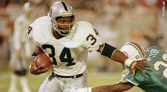 Rb Bo Jackson Recorded Two Of The Longest Runs In Raiders History Ap