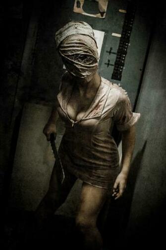 This Silent Hill Nurse Cosplay Is Amazing And Scary Pics Fanboy