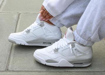 Air Jordan Retro White Oreo Releasing In