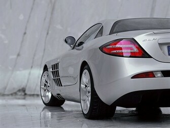 Mercedes Benz Slr Mclaren Rear Half Wallpaper