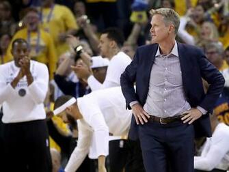 Watch Steve Kerr Gets Massive Ovation Before Game
