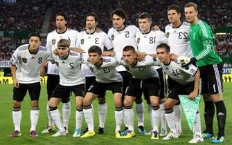 Sami Khedira Gomez Ozil Neuer Thomas Muler Lukas Podolsi And