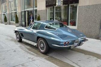 Chevrolet Corvette C2 Coupe Stingray Vintage Wallpaper Background