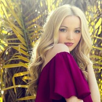 Dove Cameron Wallpaper Image