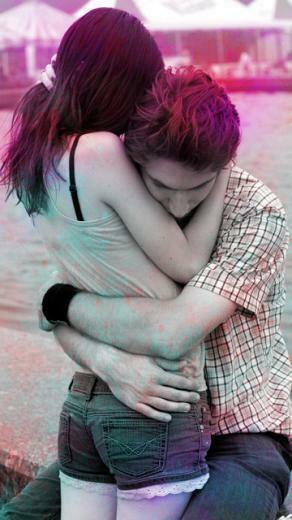 Cute Hug Love Wallpaper Mobile Version
