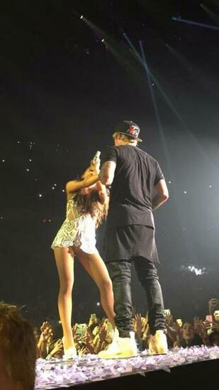 Ariana Grande Performing With Justin Bieber Gotceleb