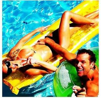 Dane Cook Image New Serious Relationship