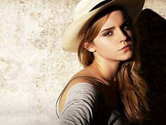 Name Emma Watson Wallpaper Pack