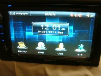 Soundstream Vr 651b Dual Din Touchscreen In Dash Dvd Player
