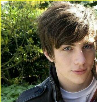 Aaron Taylor Johnson See The Movie Angus Thongs And