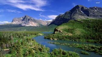 Mountain River Wallpaper