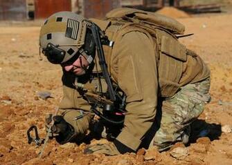 Chief Eod Tech Ryan Swanson Assigned To NaveodtecHDiv Tsd Platoon