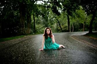 Alone Sad Girls Wallpaper And Photos