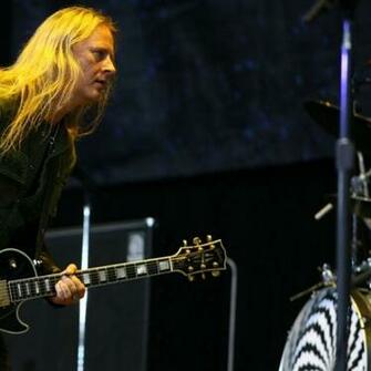 Jerry Cantrell Hair Guitar iPad Pro Retina Display