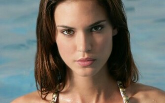 Odette Yustman Widescreen Wallpaper