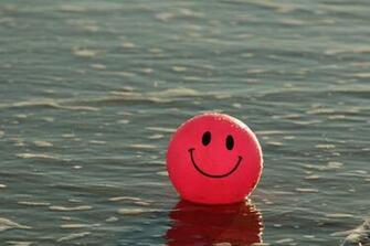 Ball Beach Happy Ocean Pink Smile Smiley 4k Wallpaper And
