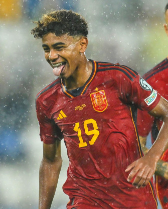 Lamine Yamal Soccer Wallpaper