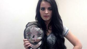 Photos Wwe Divas Champion Paige Kissing Another Girl And Partying