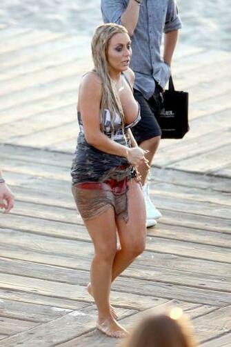 Aubrey O Day Cleavage Gotceleb