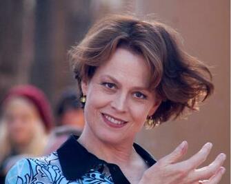Sigourney Weaver Wallpaper Image Photos Pictures Background