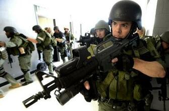 Swat Team Police Crime Emergency Weapon Gun Wallpaper Background
