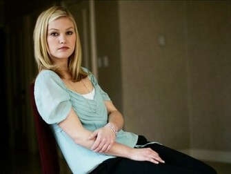 Julia Stiles Wallpaper