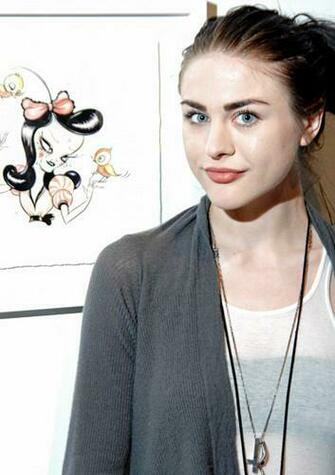 Frances Bean Cobain Image Wallpaper And