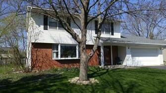 S 7th Street St Charles Crowne Realty Llc