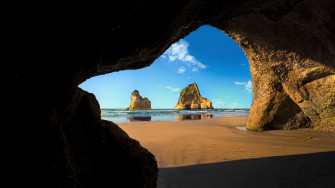 Windows Cave By Aronng100
