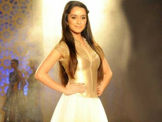 Shraddha Kapoor HD Wallpaper