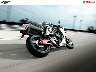 Yamaha Yzf R1 Bike Wallpaper HD