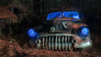 Abandoned Cars Why It S Great To Photograph In Bad Weather
