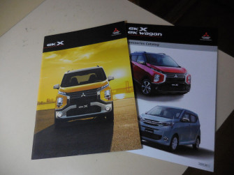Mitsubishi Ek X Japanese Brochures B34 38w Br06