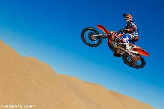 At The Glamis Sand Dunes Vurbmoto
