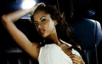 Waleed Wallpaper Noemie Lenoir