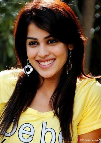 Genelia Dsouza Wallpaper HD Bollywood Actress